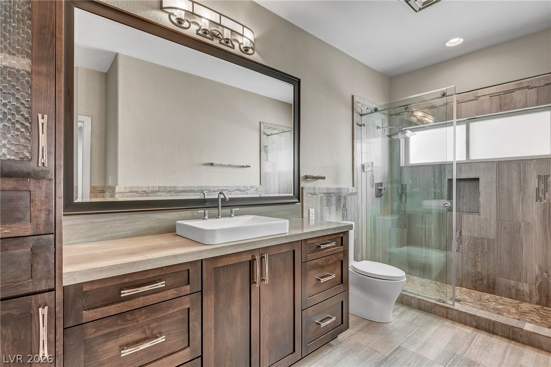 8113 Sapphire Bay Circle Las Vegas NV 89128
