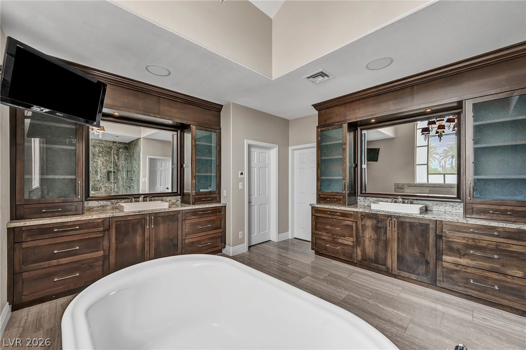 8113 Sapphire Bay Circle Las Vegas NV 89128