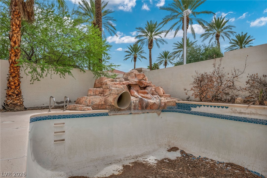8113 Sapphire Bay Circle Las Vegas NV 89128