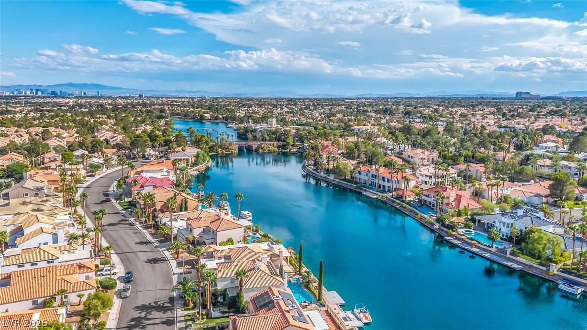 8113 Sapphire Bay Circle Las Vegas NV 89128