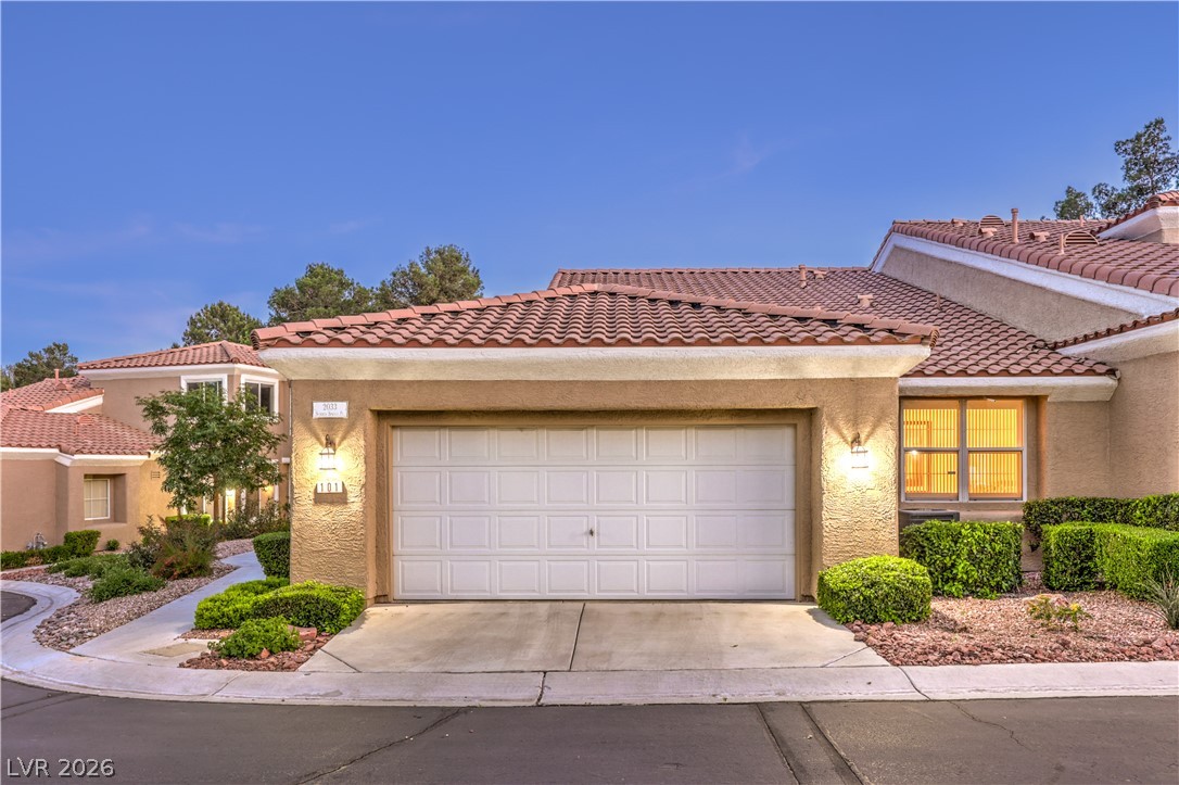 2033 Summer Spruce Place 101 Las Vegas NV 89134