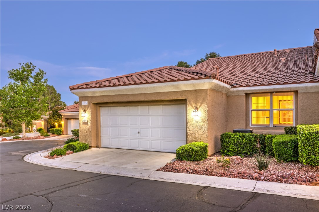2033 Summer Spruce Place 101 Las Vegas NV 89134