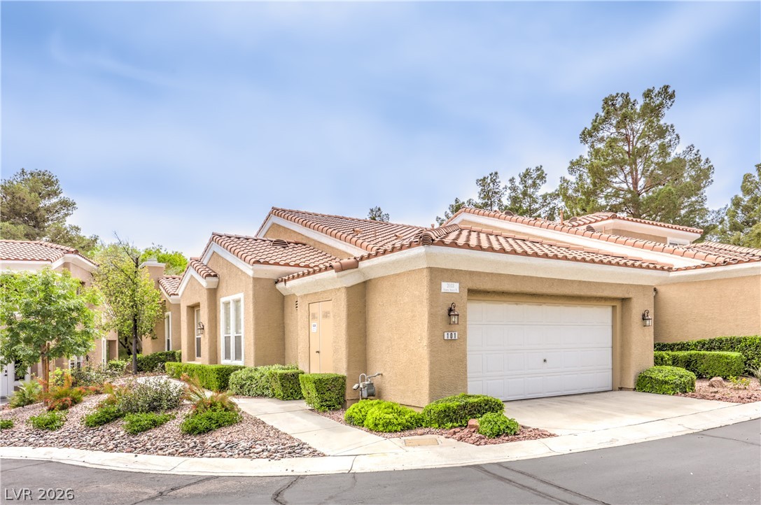 2033 Summer Spruce Place 101 Las Vegas NV 89134
