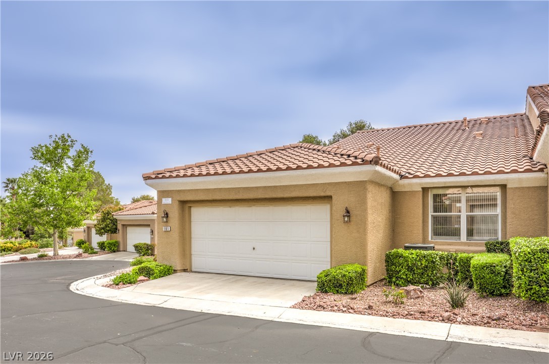 2033 Summer Spruce Place 101 Las Vegas NV 89134