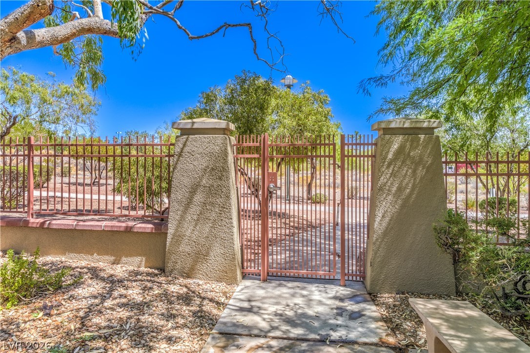 2033 Summer Spruce Place 101 Las Vegas NV 89134