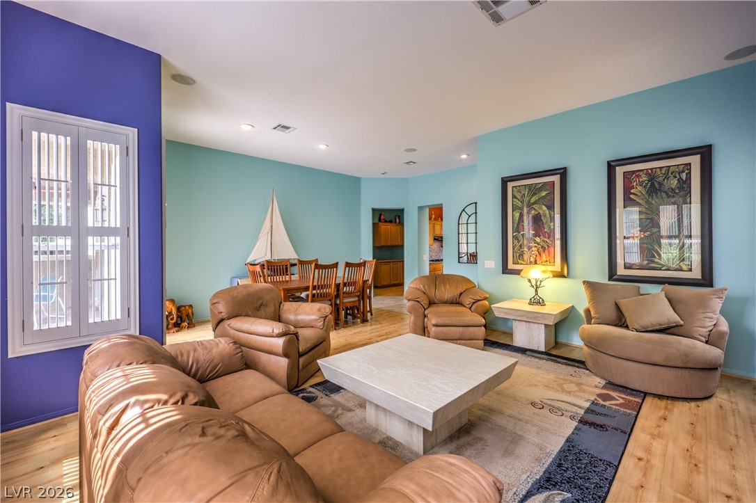 2033 Summer Spruce Place 101 Las Vegas NV 89134