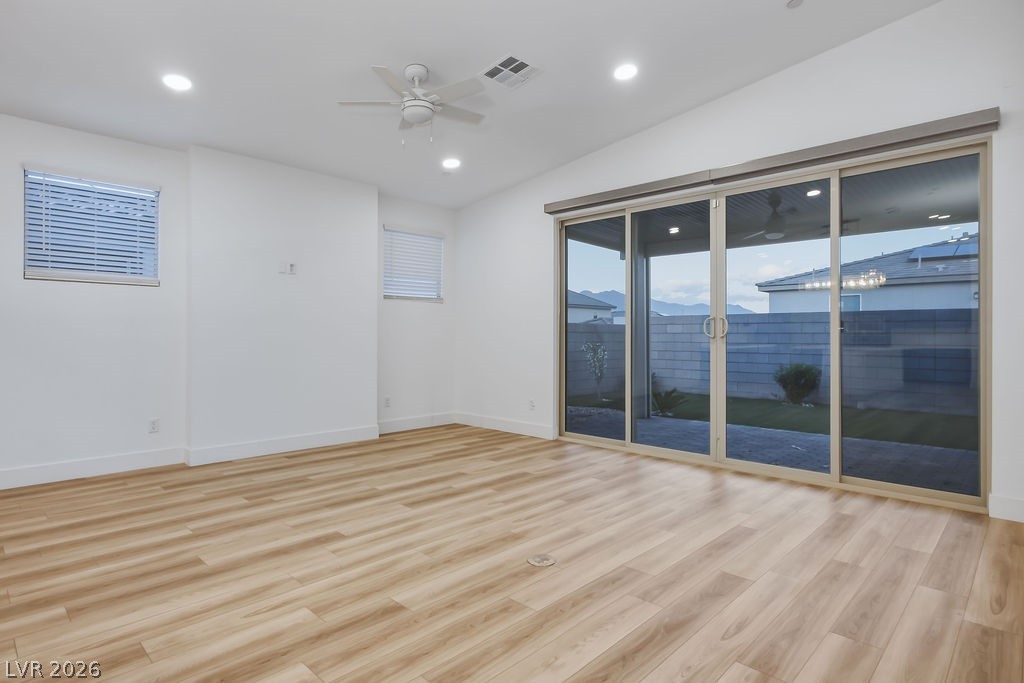 9958 Egan Valley Street Las Vegas NV 89166
