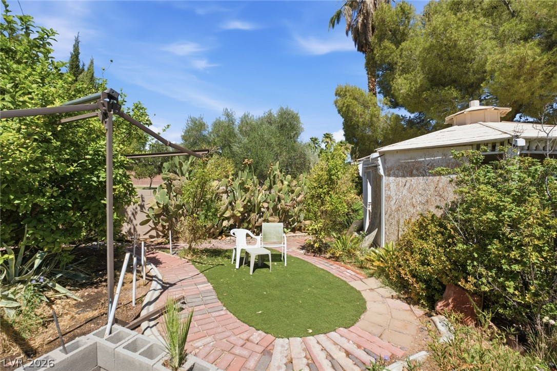 6325 Woodstock Court Las Vegas NV 89118