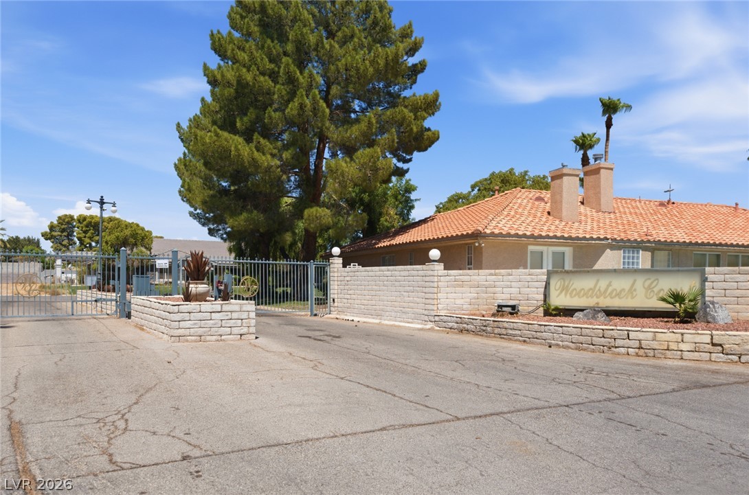 6325 Woodstock Court Las Vegas NV 89118