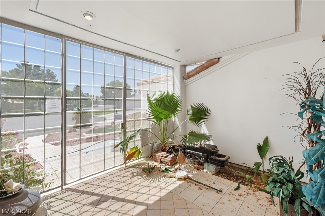 6325 Woodstock Court Las Vegas NV 89118