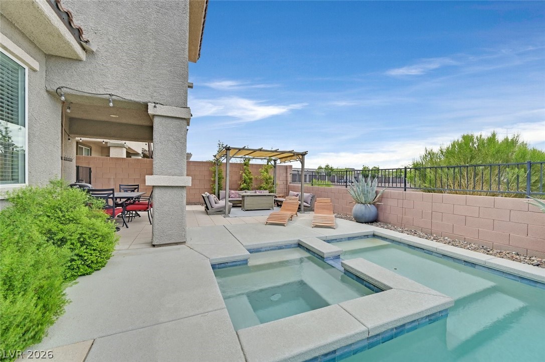 2486 Dragon Fire Lane Henderson NV 89052