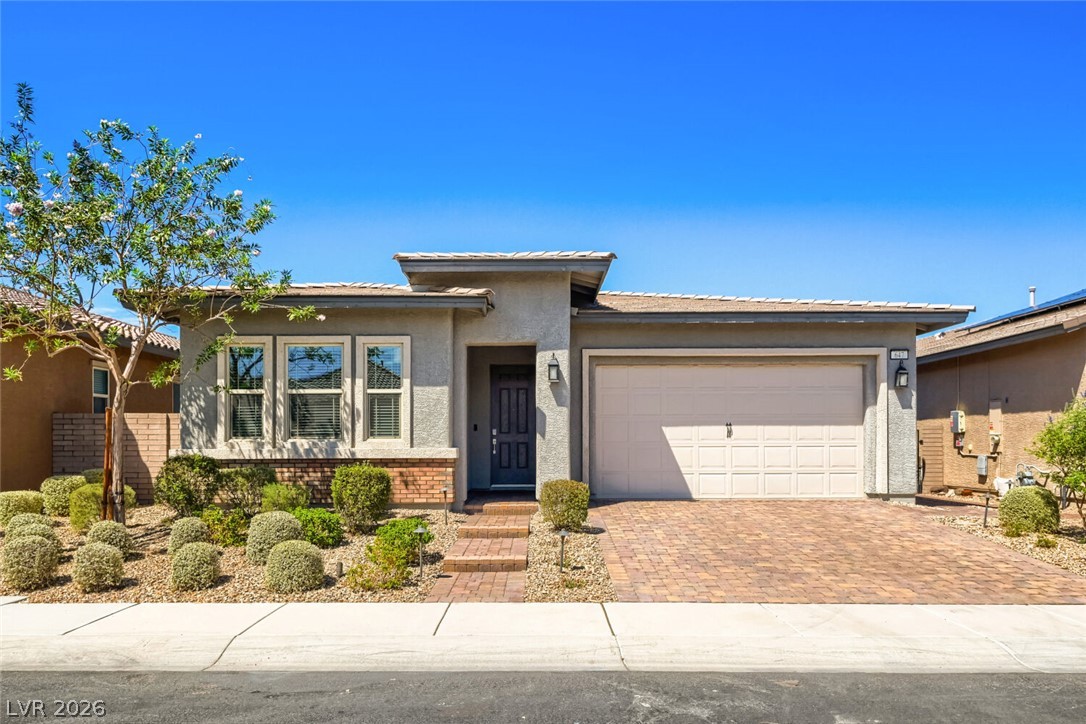 647 Longfeather Street Henderson NV 89011