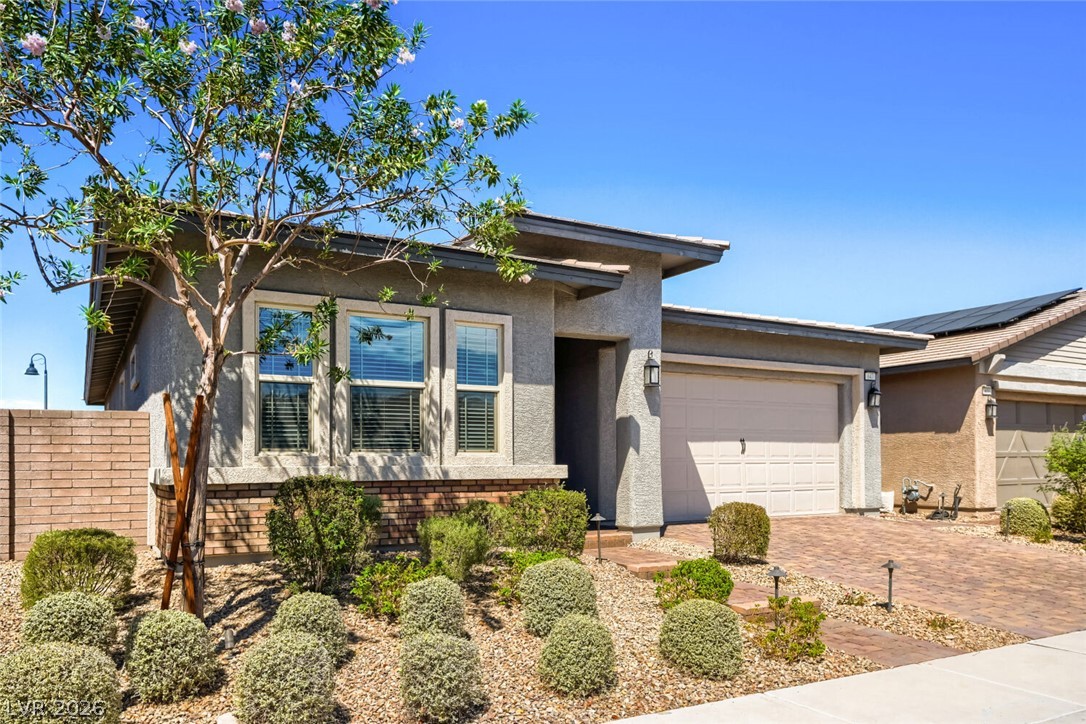 647 Longfeather Street Henderson NV 89011