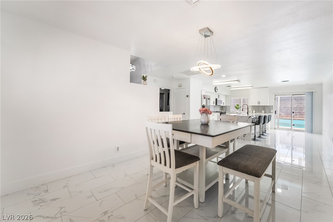 3983 Redwood Street Las Vegas NV 89103