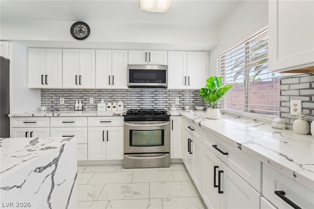 3983 Redwood Street Las Vegas NV 89103