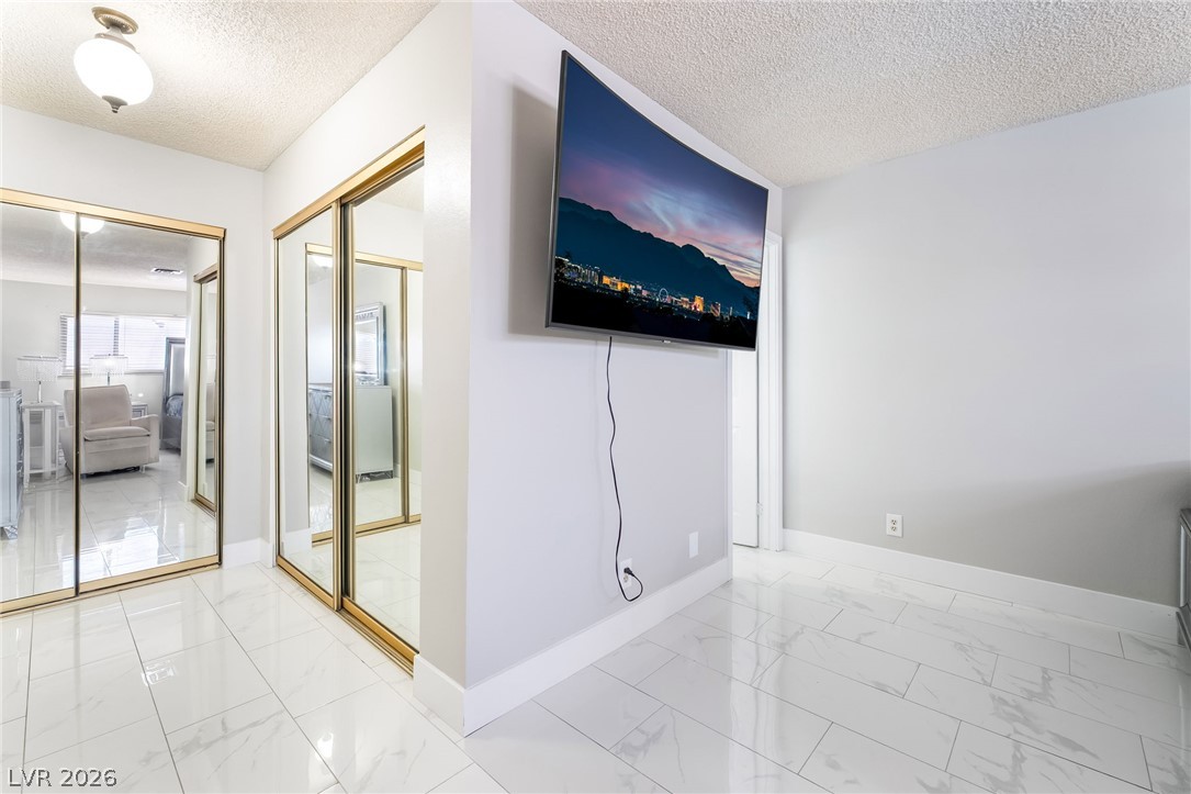 3983 Redwood Street Las Vegas NV 89103