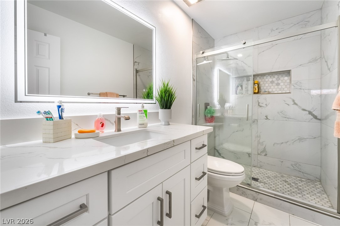 3983 Redwood Street Las Vegas NV 89103