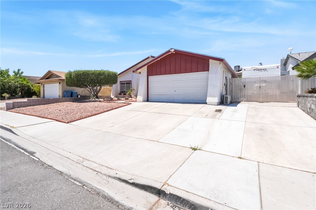 3983 Redwood Street Las Vegas NV 89103
