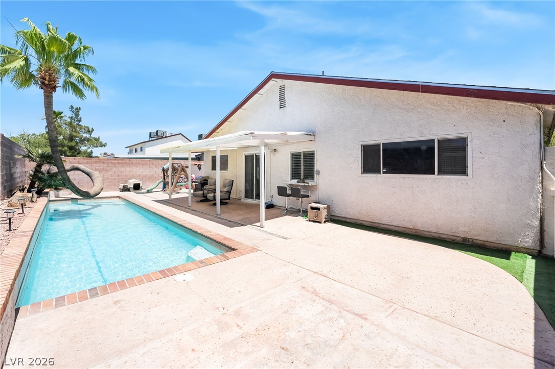 3983 Redwood Street Las Vegas NV 89103