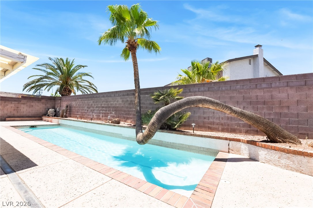 3983 Redwood Street Las Vegas NV 89103