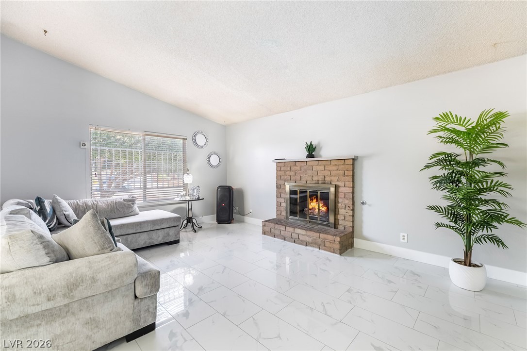 3983 Redwood Street Las Vegas NV 89103