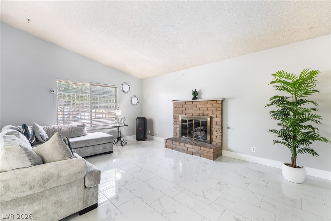 3983 Redwood Street Las Vegas NV 89103