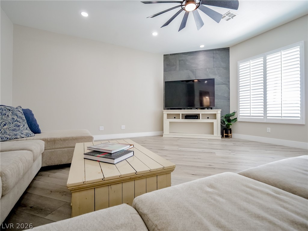 1740 Oval Circle Las Vegas NV 89117