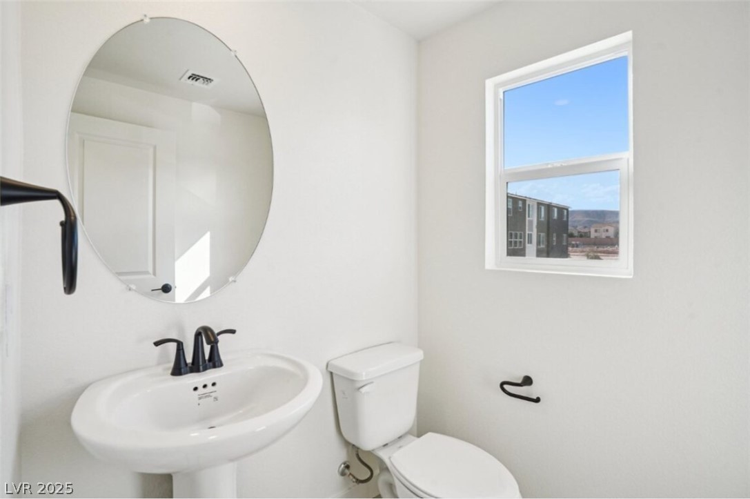 5864 Wisteria Walk Street Las Vegas NV 89148