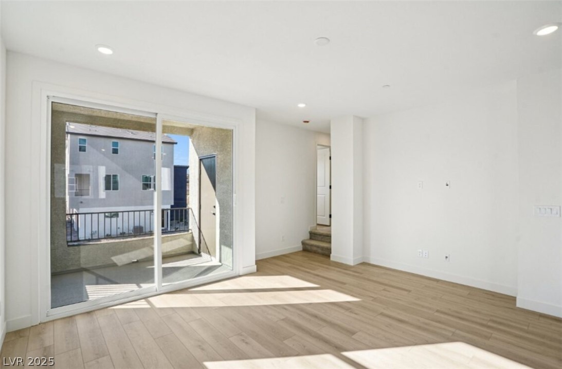 5864 Wisteria Walk Street Las Vegas NV 89148