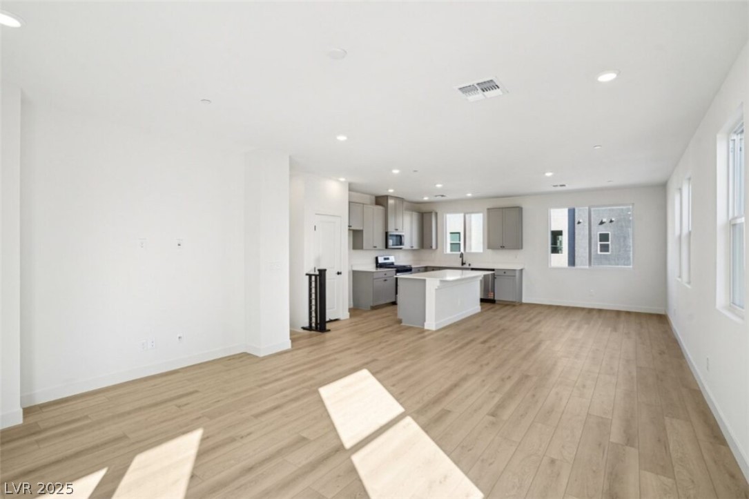 5864 Wisteria Walk Street Las Vegas NV 89148