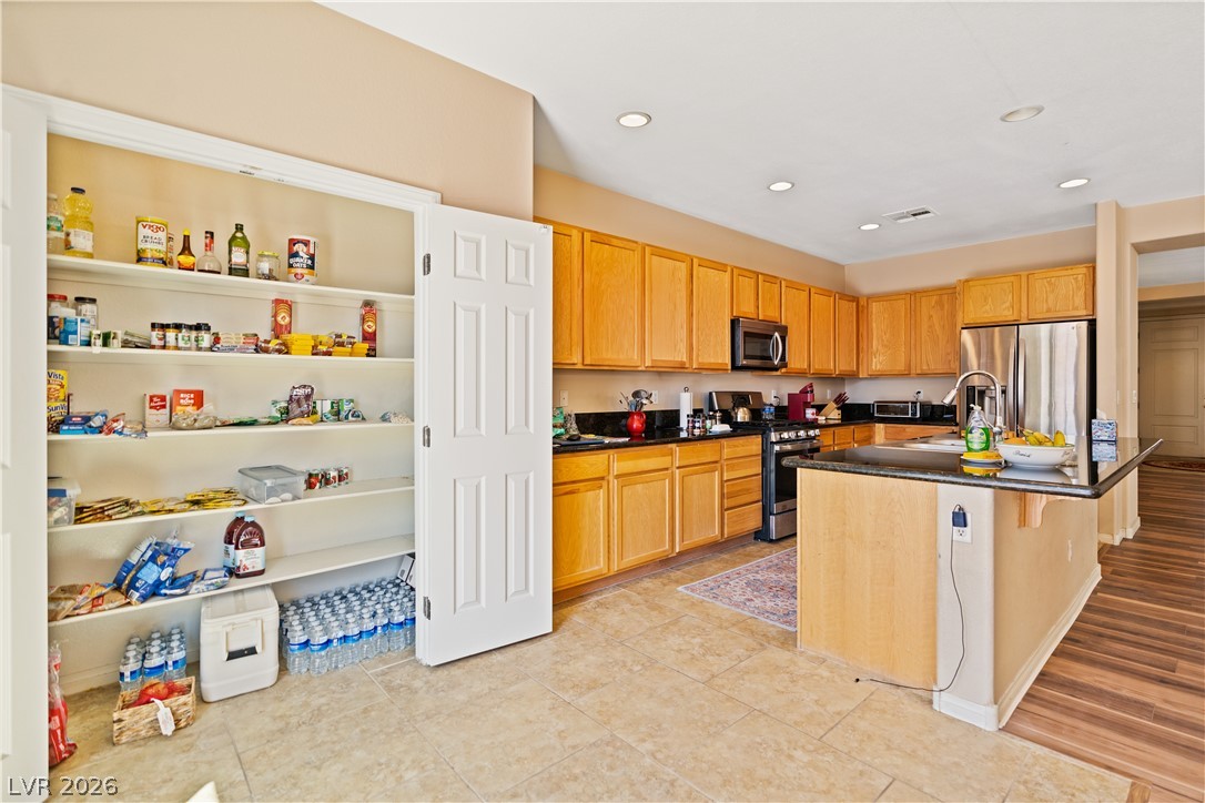 6417 Giant Oak Street North Las Vegas NV 89084