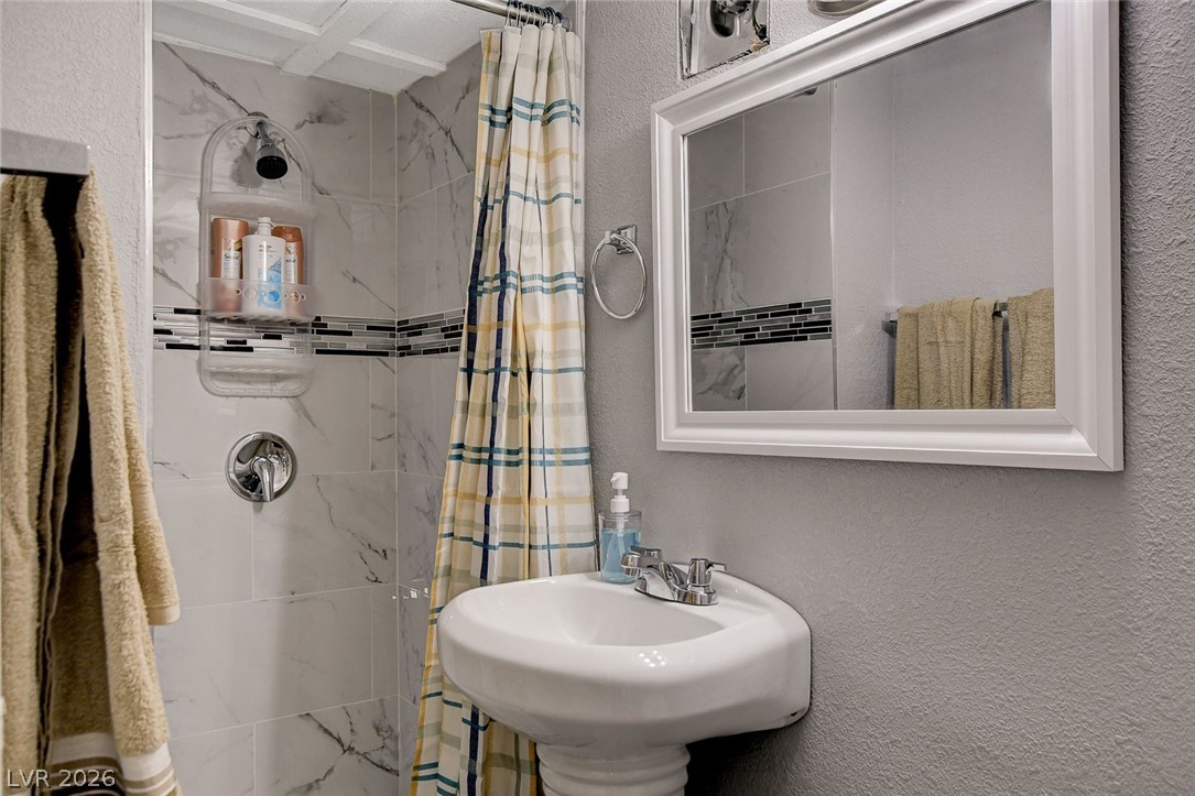 4619 Garden Place Las Vegas NV 89107