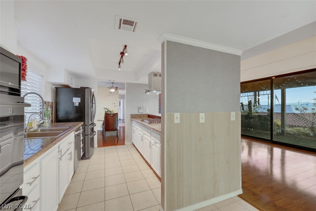 6744 Mountridge Drive Las Vegas NV 89110
