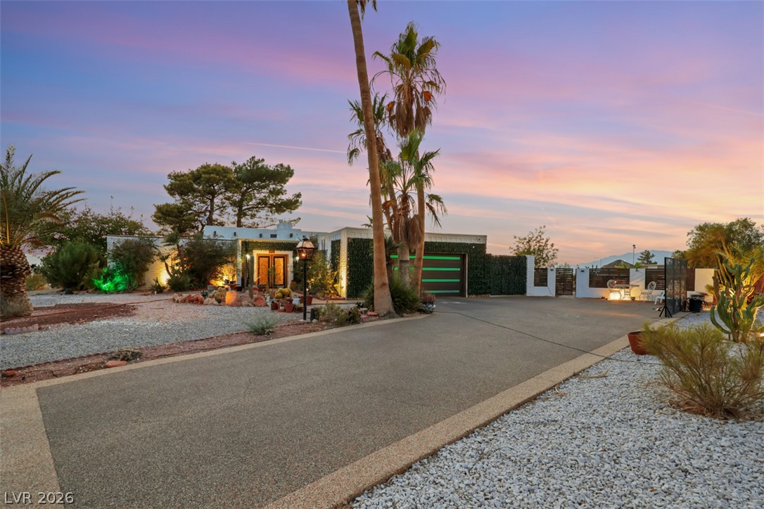 6744 Mountridge Drive Las Vegas NV 89110