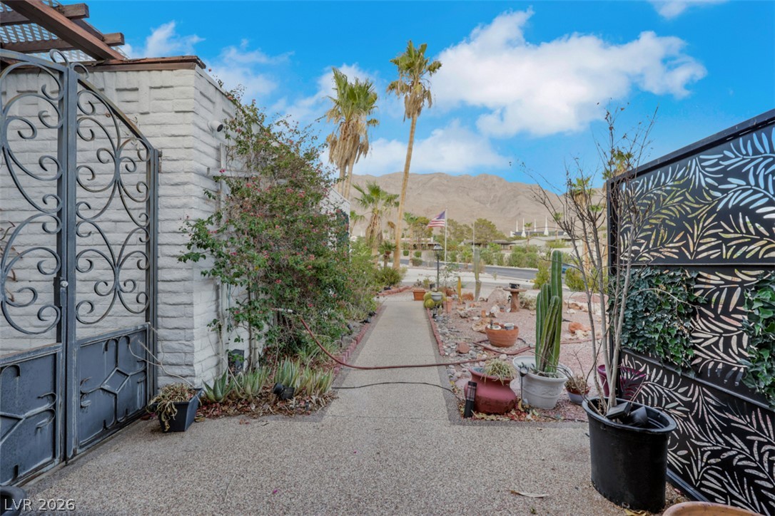 6744 Mountridge Drive Las Vegas NV 89110