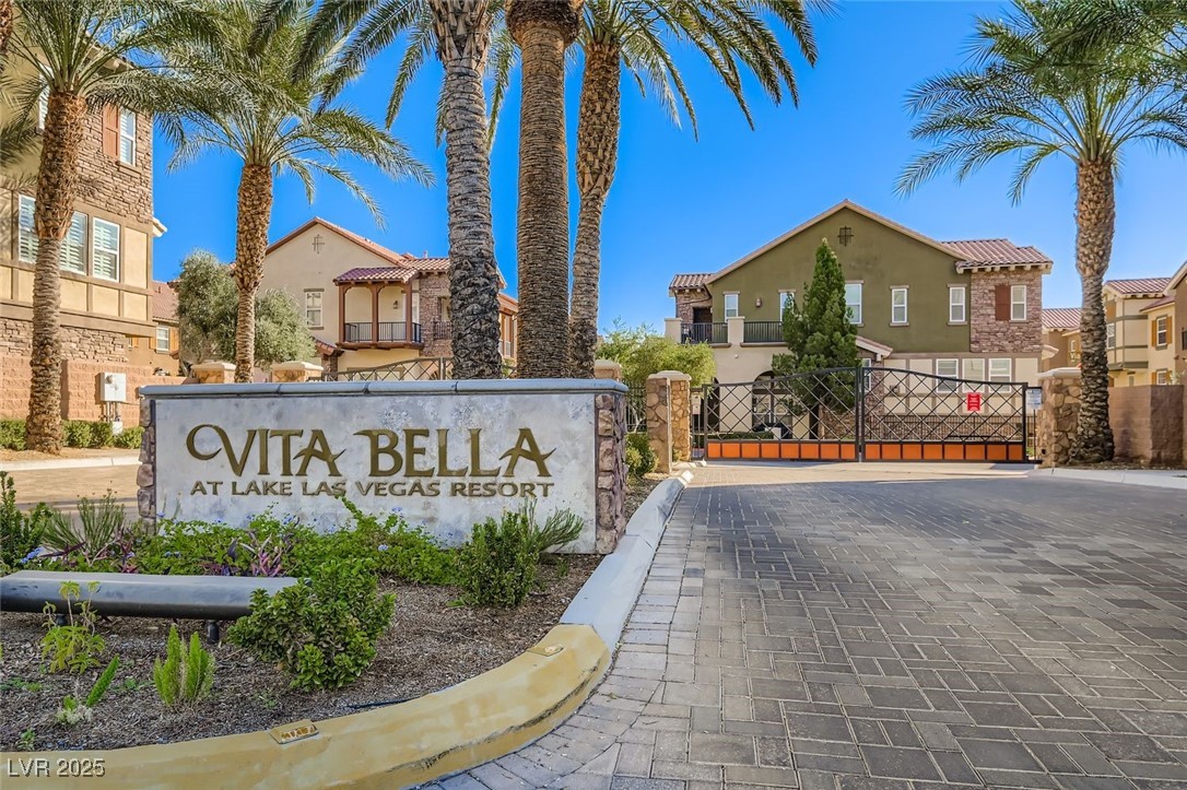 51 Via Di Vita Henderson NV 89011