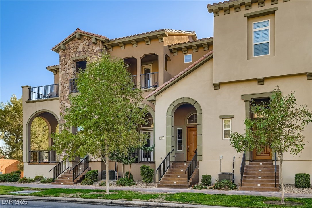 51 Via Di Vita Henderson NV 89011