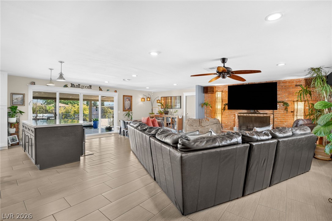 6336 Buckskin Avenue Las Vegas NV 89108