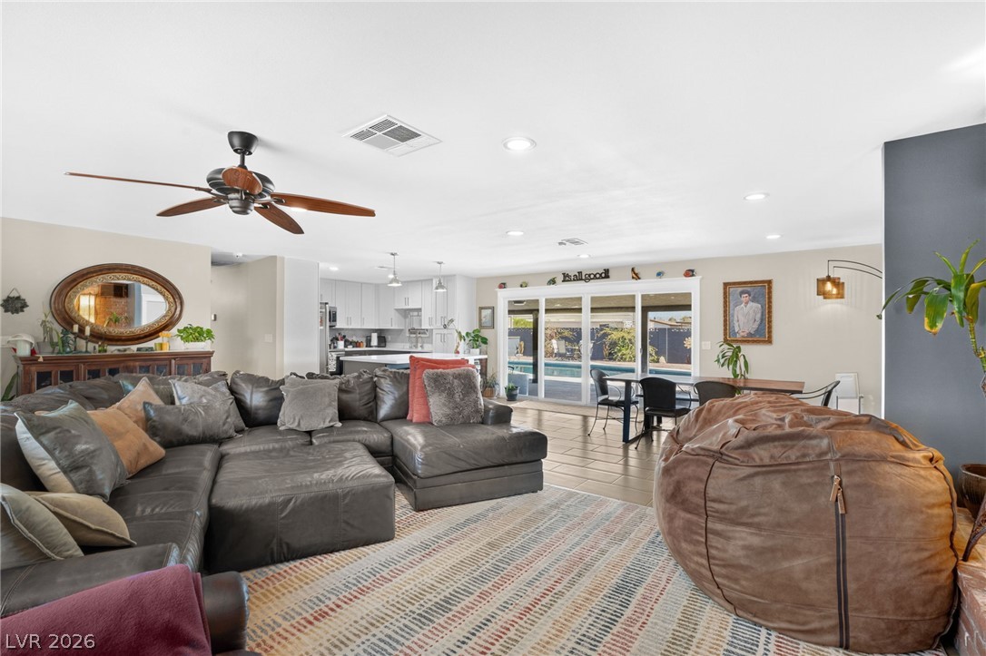 6336 Buckskin Avenue Las Vegas NV 89108