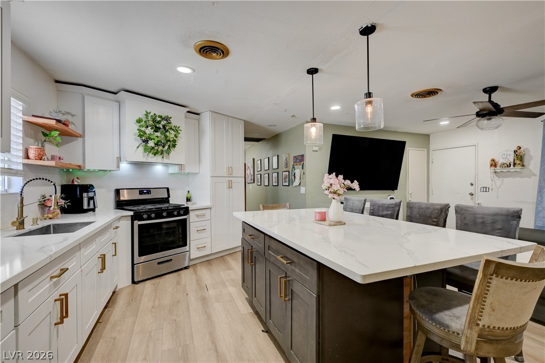 2124 Kenneth Road North Las Vegas NV 89030