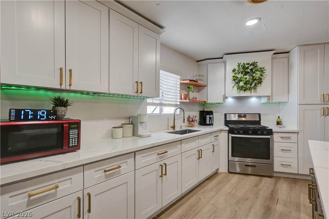 2124 Kenneth Road North Las Vegas NV 89030