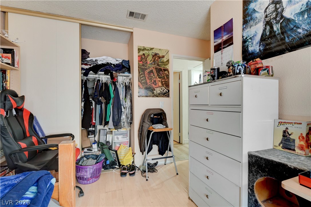 2124 Kenneth Road North Las Vegas NV 89030