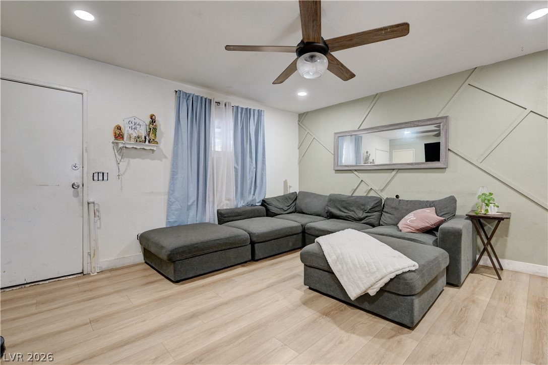 2124 Kenneth Road North Las Vegas NV 89030