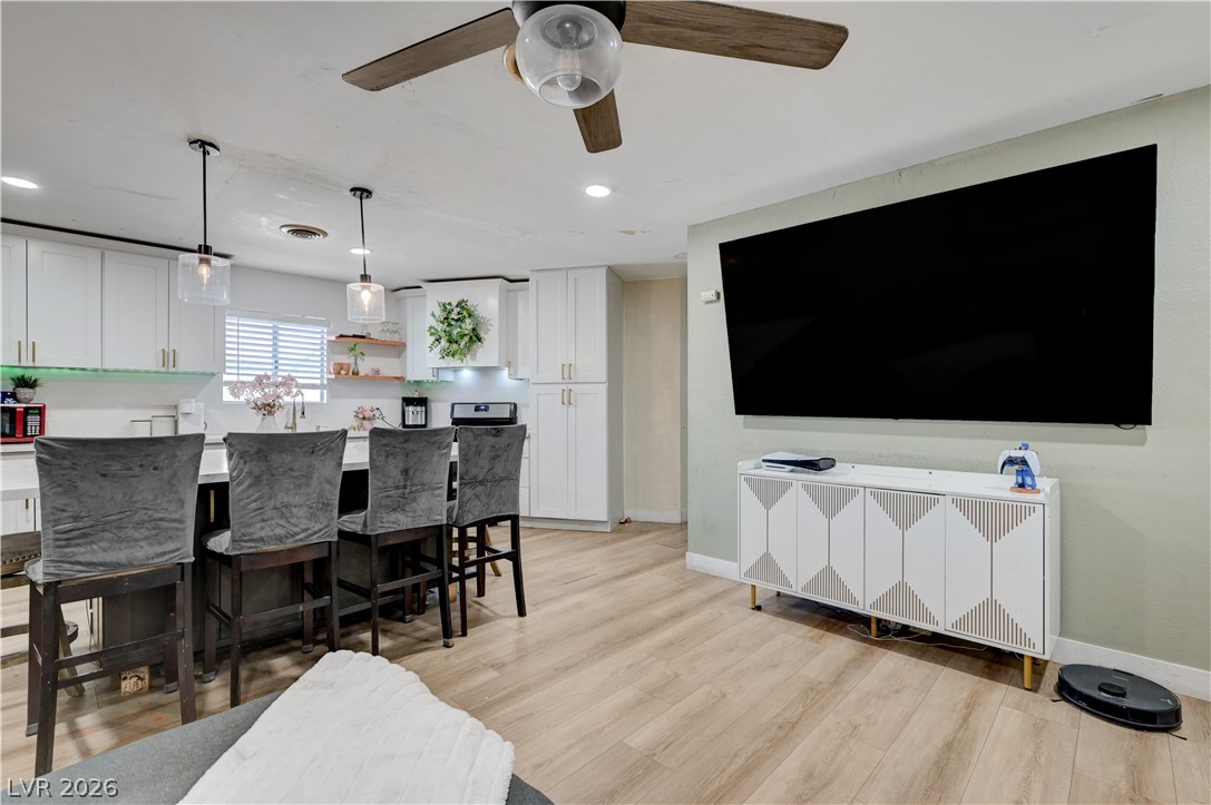 2124 Kenneth Road North Las Vegas NV 89030