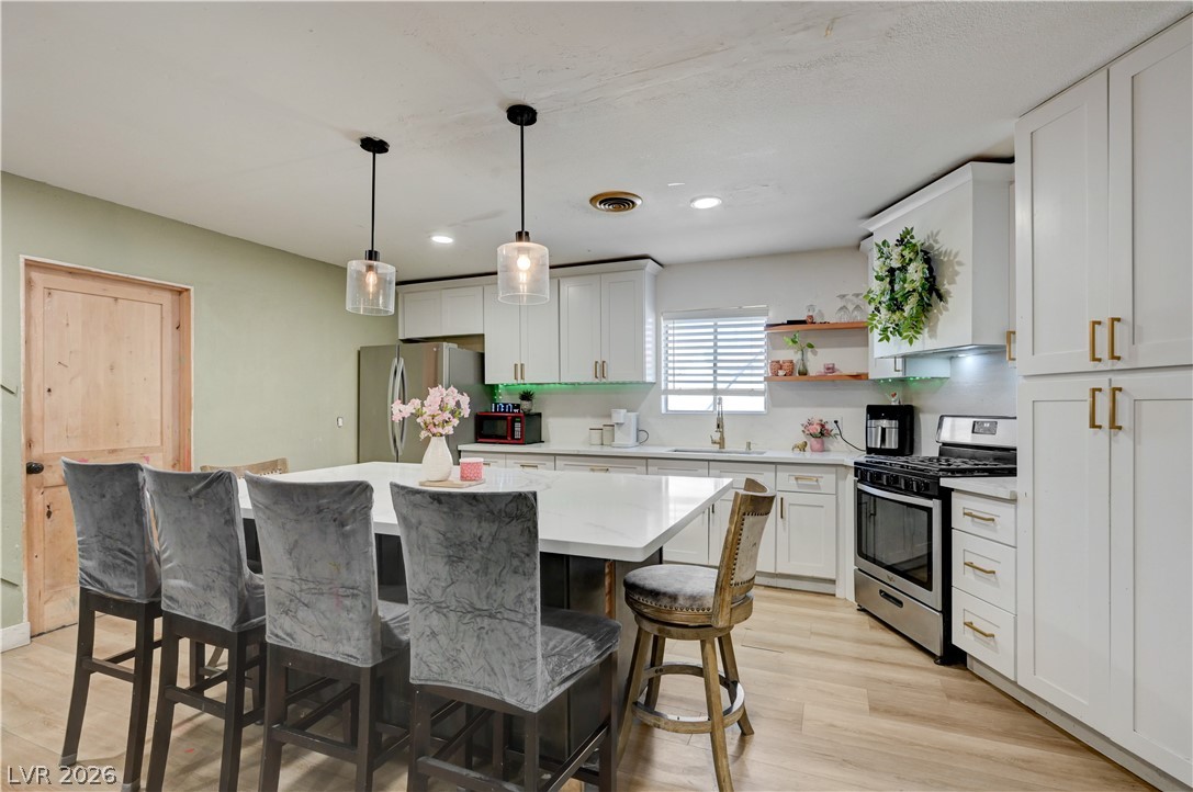 2124 Kenneth Road North Las Vegas NV 89030