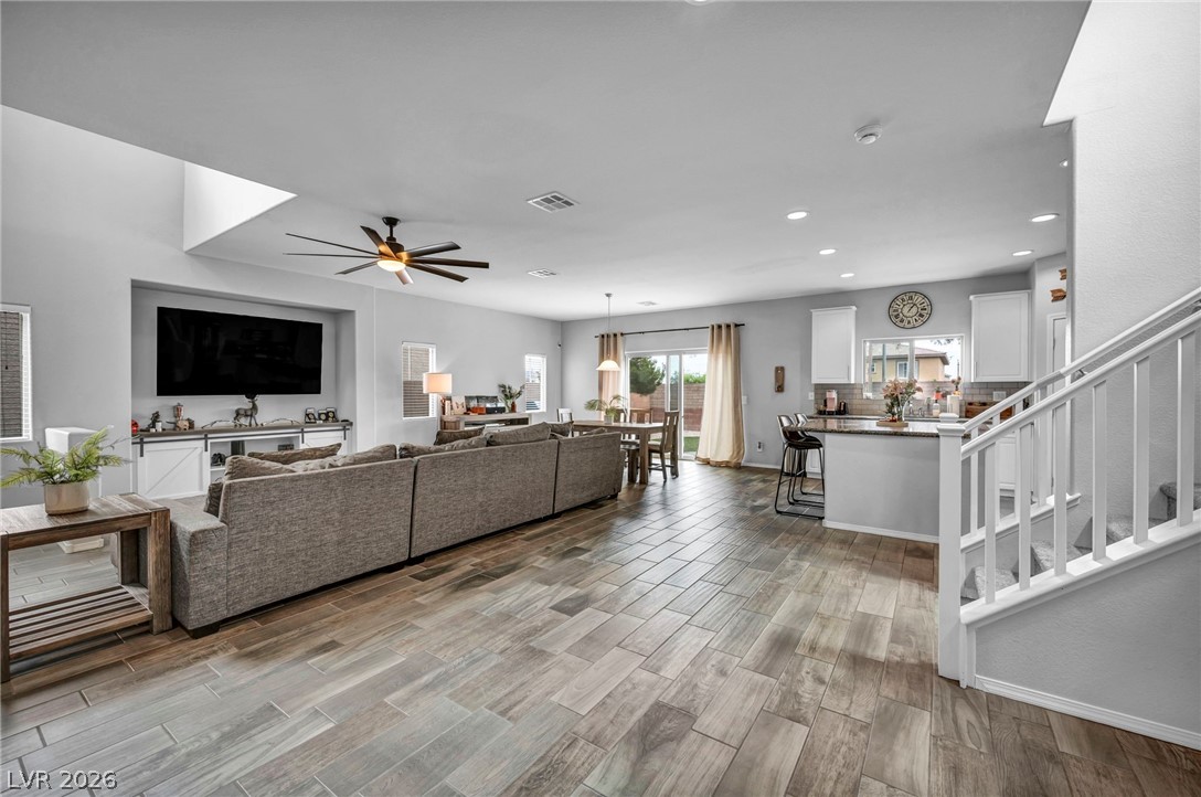 7630 Phoenix Peak Street Las Vegas NV 89166