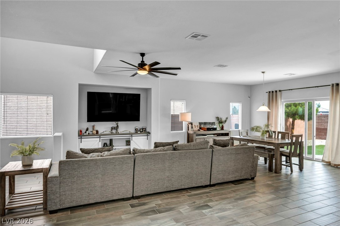 7630 Phoenix Peak Street Las Vegas NV 89166