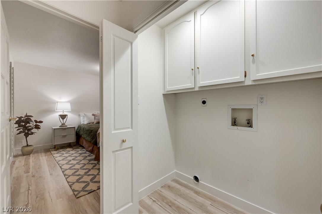 3005 Plaza De Rosa Las Vegas NV 89102