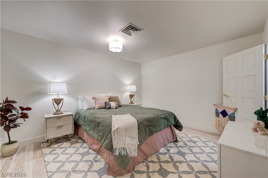 3005 Plaza De Rosa Las Vegas NV 89102