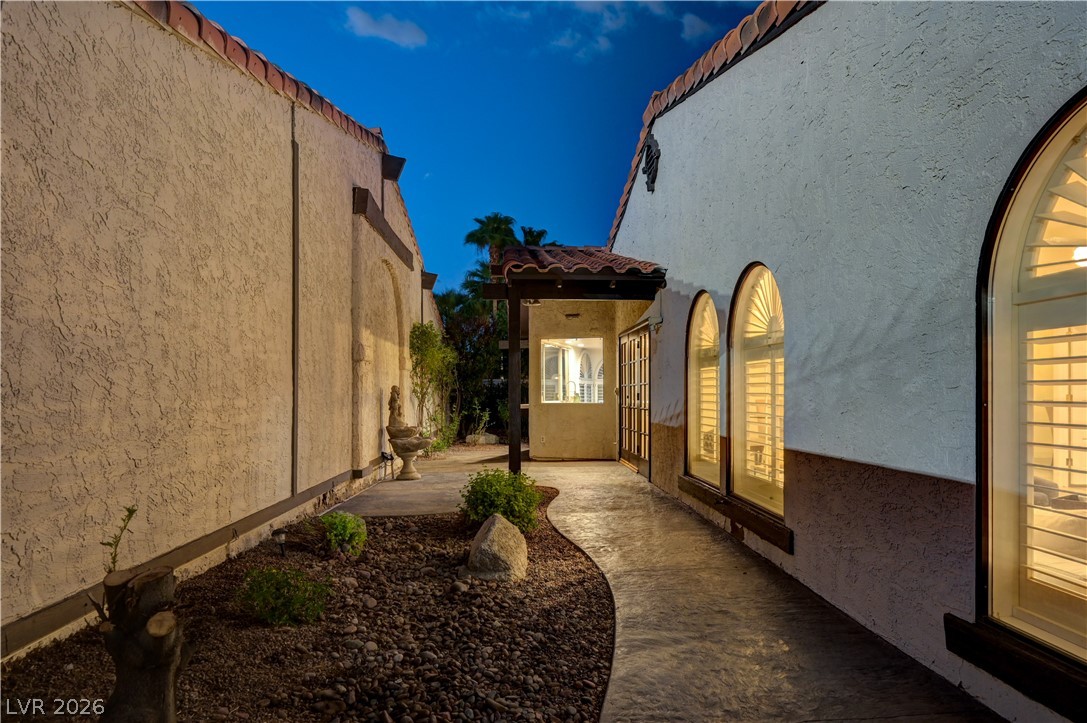 3005 Plaza De Rosa Las Vegas NV 89102
